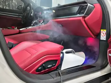 2023 Porsche Panamera с пробегом 18 300 км