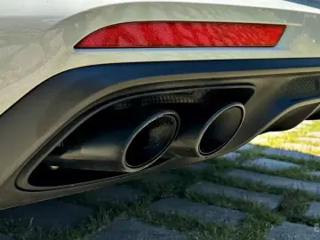 2023 Porsche Panamera с пробегом 18 300 км