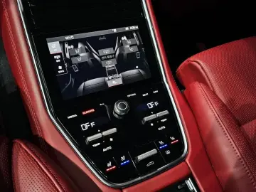 2021 Porsche Panamera с пробегом 51 315 км