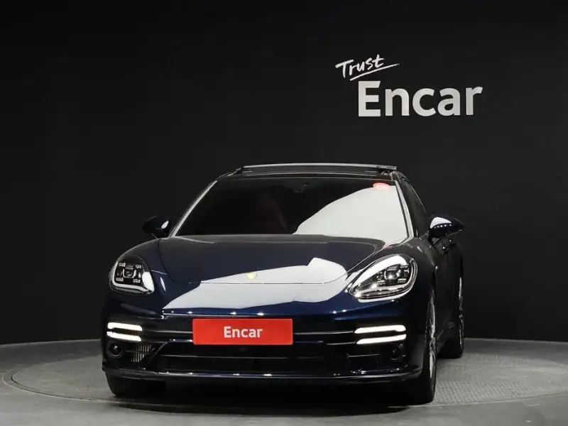2023 Porsche Panamera с пробегом 43 804 км