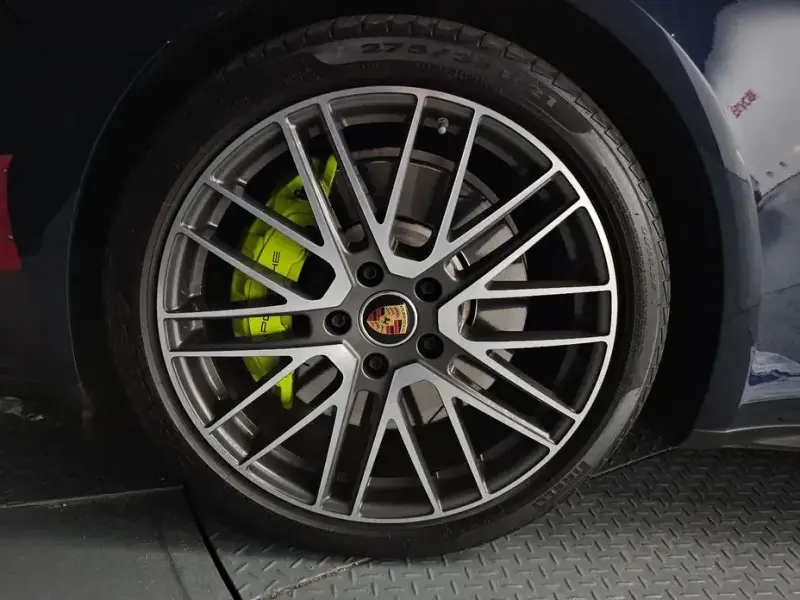 2023 Porsche Panamera с пробегом 43 804 км