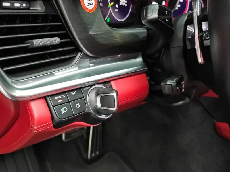 2023 Porsche Panamera с пробегом 43 804 км