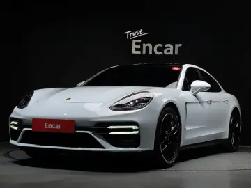 2021 Porsche Panamera с пробегом 52 913 км