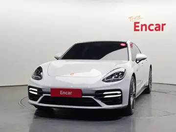 2023 Porsche Panamera с пробегом 36 284 км
