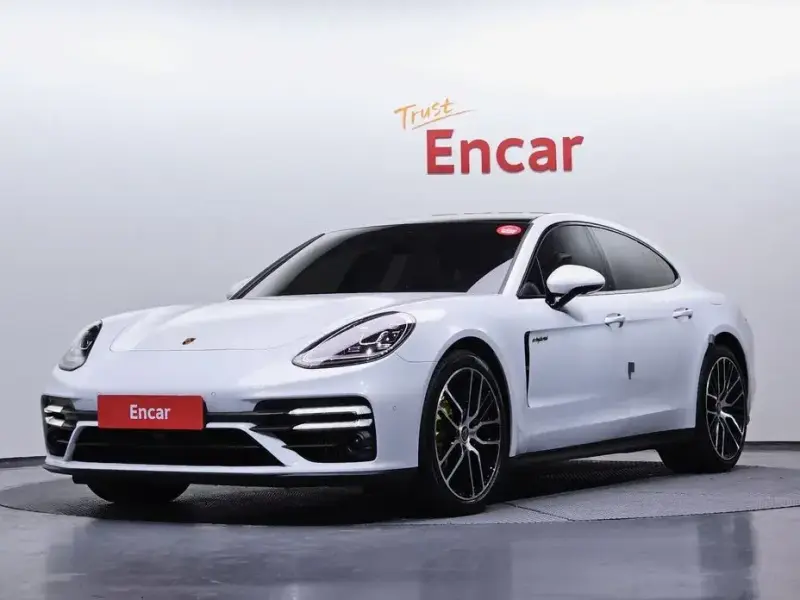 2023 Porsche Panamera с пробегом 44 855 км