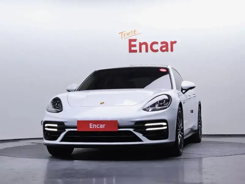 2023 Porsche Panamera с пробегом 44 855 км