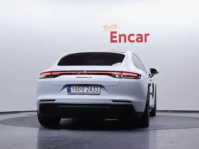 2023 Porsche Panamera с пробегом 44 855 км