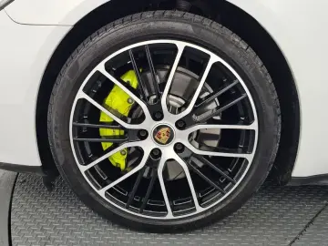 2023 Porsche Panamera с пробегом 44 855 км