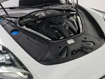 2023 Porsche Panamera с пробегом 44 855 км