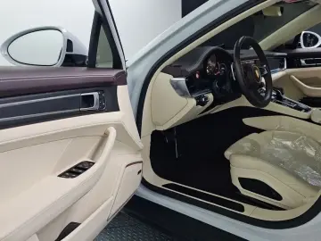 2023 Porsche Panamera с пробегом 44 855 км