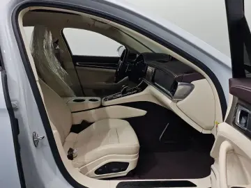 2023 Porsche Panamera с пробегом 44 855 км