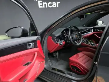 2023 Porsche Panamera с пробегом 38 710 км