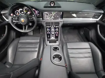2023 Porsche Panamera с пробегом 23 477 км