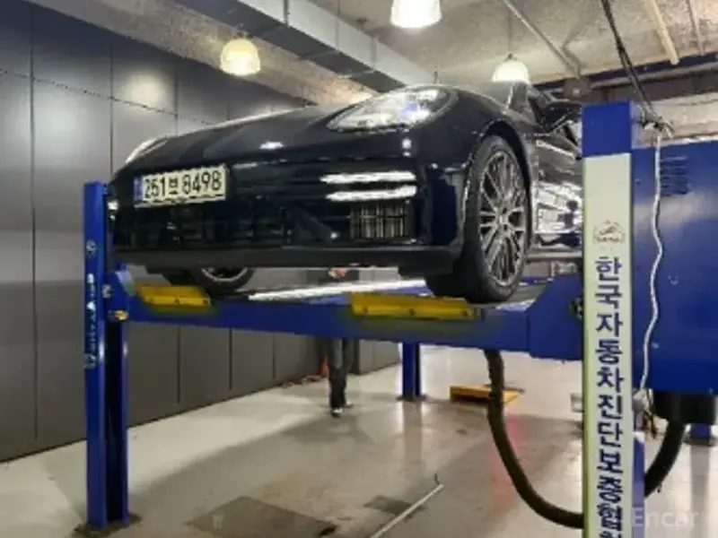 2022 Porsche Panamera с пробегом 16 169 км