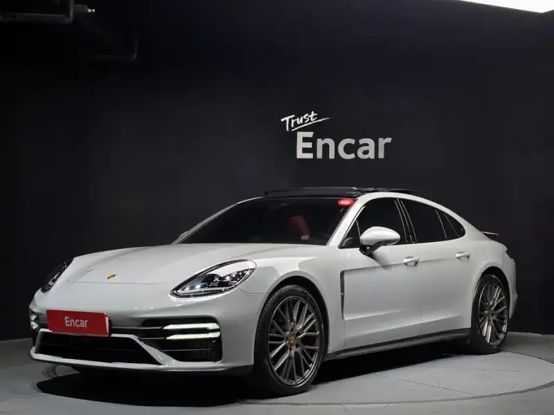 2022 Porsche Panamera с пробегом 23 140 км