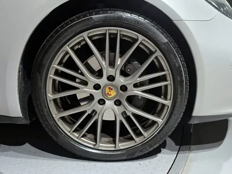 2022 Porsche Panamera с пробегом 23 140 км