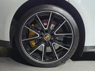 2023 Porsche Panamera с пробегом 47 284 км