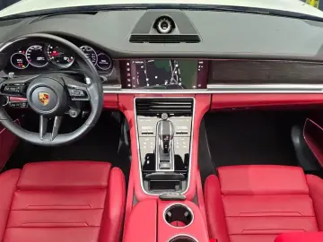2023 Porsche Panamera с пробегом 47 284 км