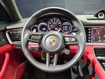 2023 Porsche Panamera с пробегом 47 284 км