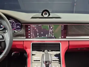 2023 Porsche Panamera с пробегом 47 284 км