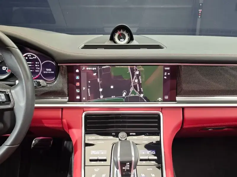 2023 Porsche Panamera с пробегом 47 284 км