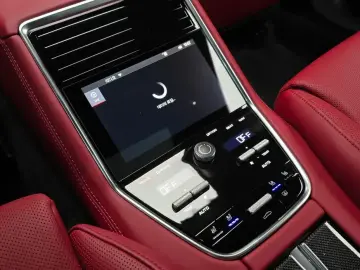 2023 Porsche Panamera с пробегом 47 284 км