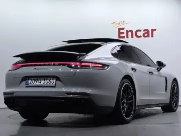 2022 Porsche Panamera с пробегом 26 329 км
