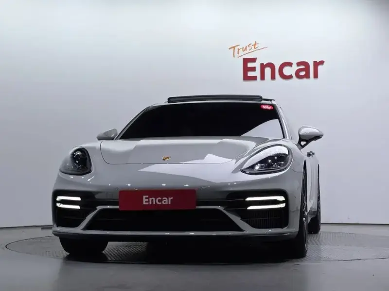 2022 Porsche Panamera с пробегом 26 329 км