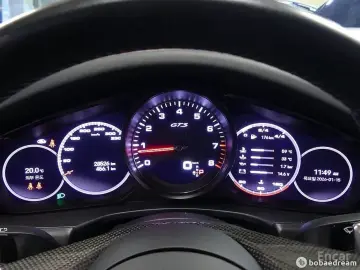 2023 Porsche Panamera с пробегом 28 000 км