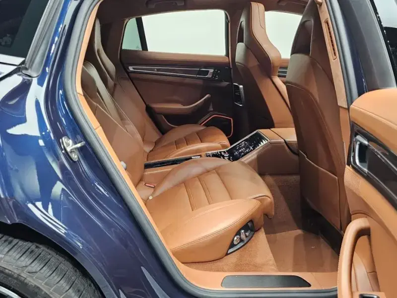 2021 Porsche Panamera с пробегом 19 457 км