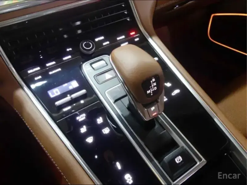 2021 Porsche Panamera с пробегом 19 400 км