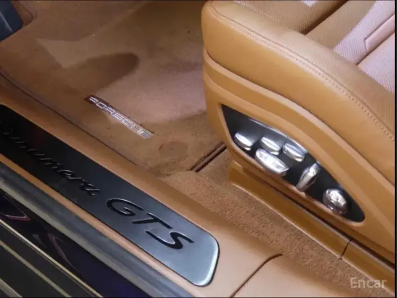 2021 Porsche Panamera с пробегом 19 400 км