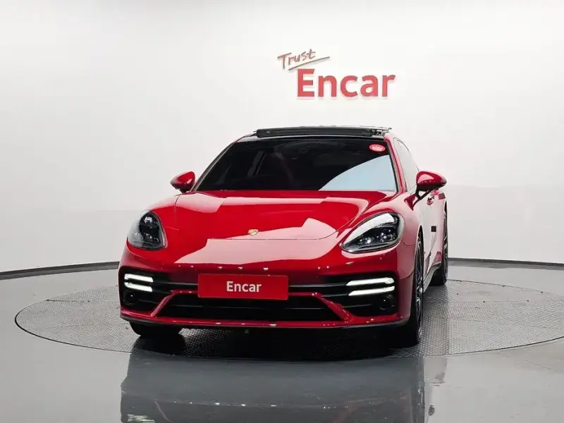 2022 Porsche Panamera с пробегом 22 515 км