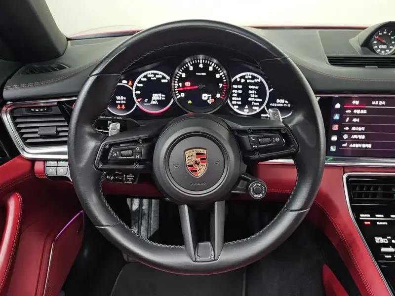 2022 Porsche Panamera с пробегом 22 515 км