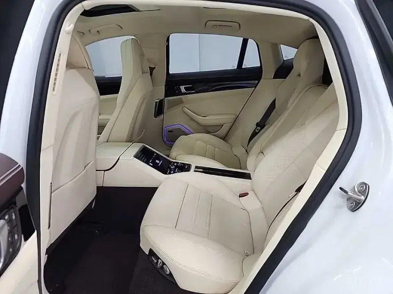 2021 Porsche Panamera с пробегом 27 622 км