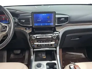 2022 Ford Explorer с пробегом 64 509 км
