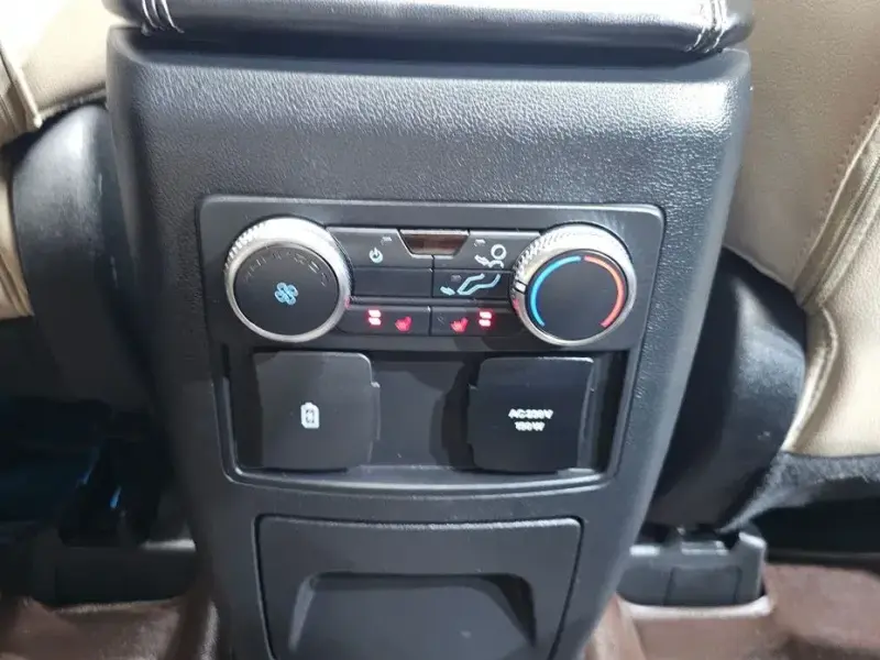 2022 Ford Explorer с пробегом 64 509 км