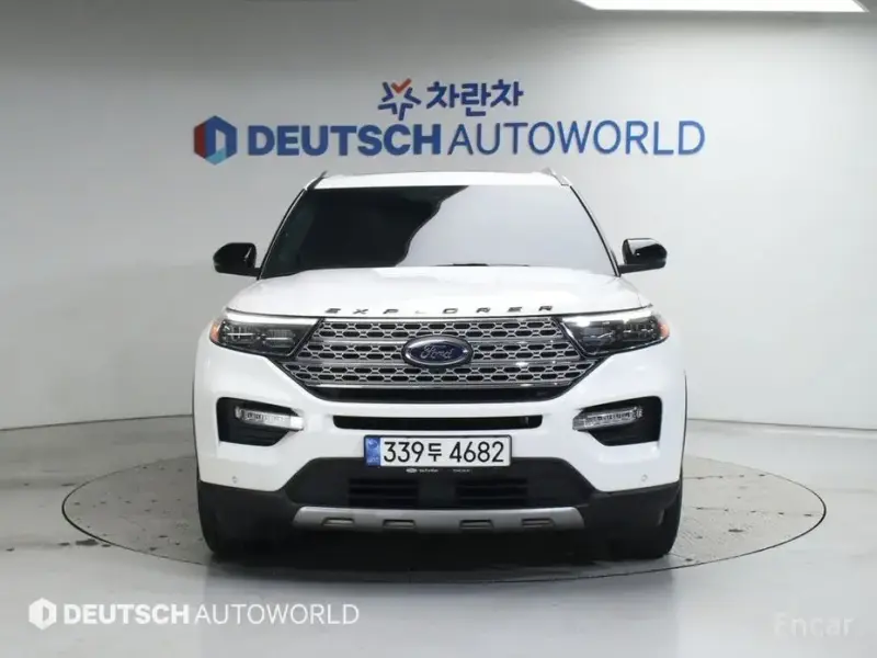 2022 Ford Explorer с пробегом 26 700 км