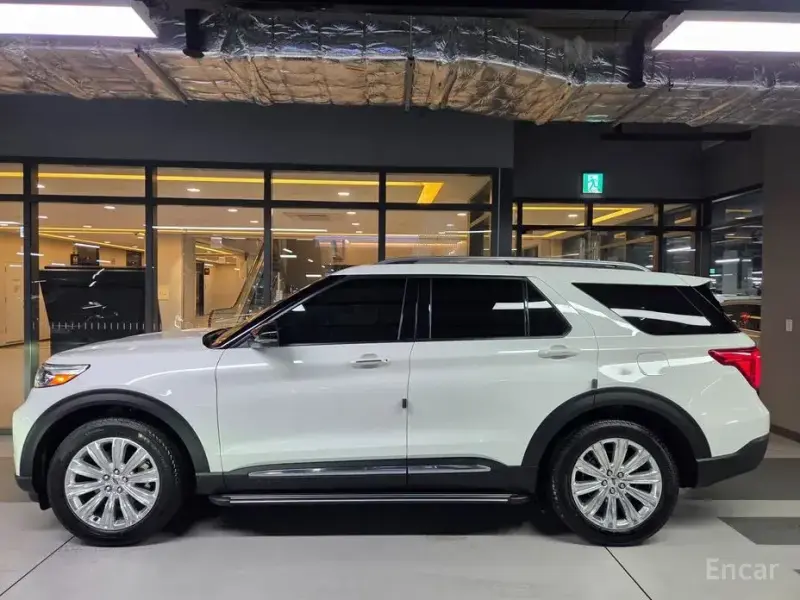 2022 Ford Explorer с пробегом 38 700 км
