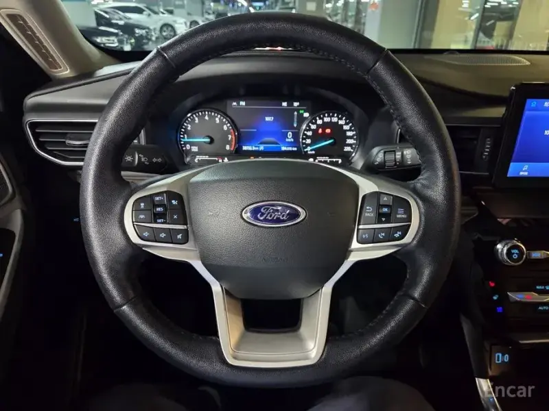 2022 Ford Explorer с пробегом 38 700 км