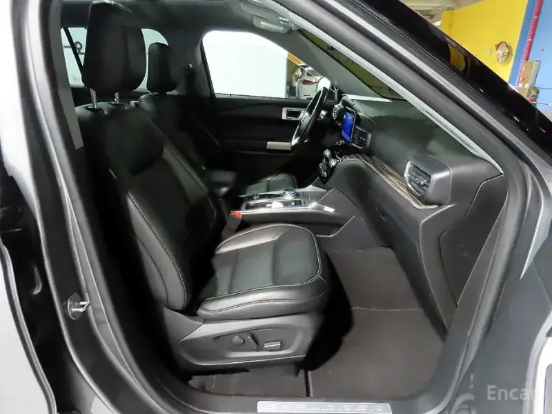 2021 Ford Explorer с пробегом 39 934 км