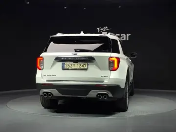 2022 Ford Explorer с пробегом 107 790 км
