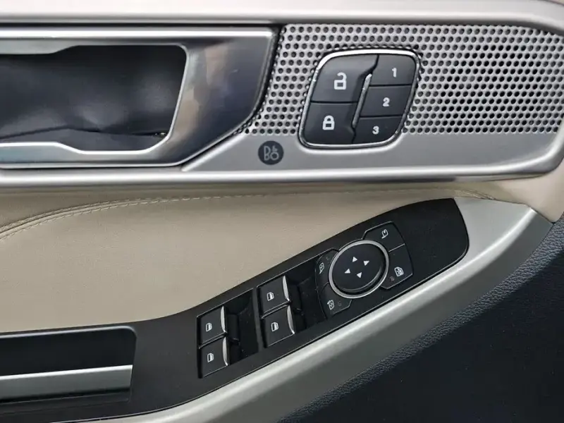 2021 Ford Explorer с пробегом 24 843 км