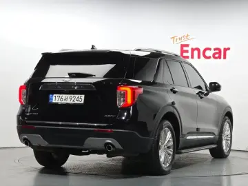 2022 Ford Explorer с пробегом 45 067 км
