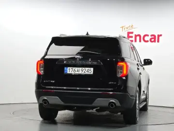 2022 Ford Explorer с пробегом 45 067 км
