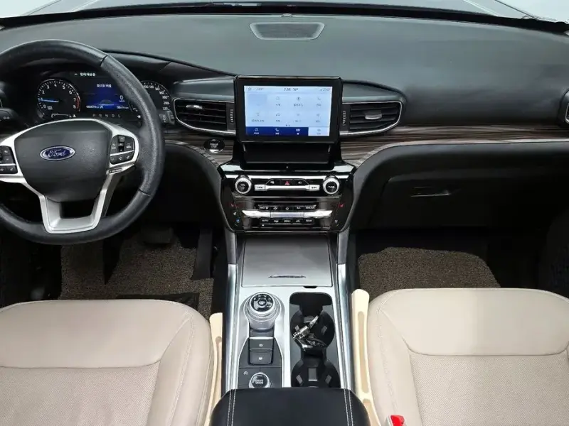 2022 Ford Explorer с пробегом 45 067 км