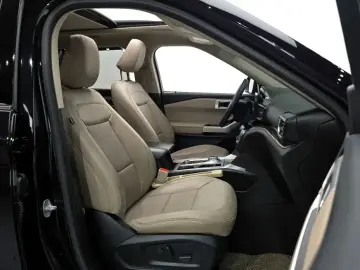 2022 Ford Explorer с пробегом 45 067 км