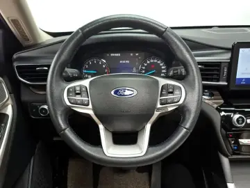 2022 Ford Explorer с пробегом 45 067 км