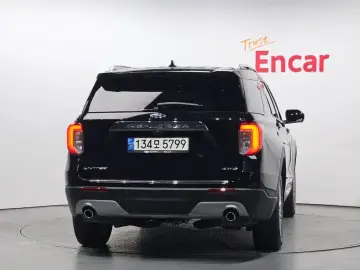 2021 Ford Explorer с пробегом 42 439 км
