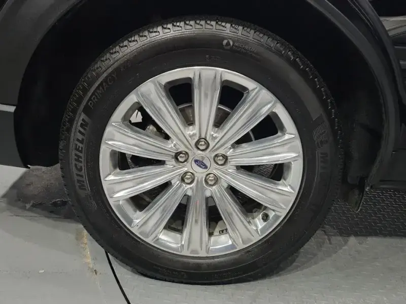 2021 Ford Explorer с пробегом 42 439 км